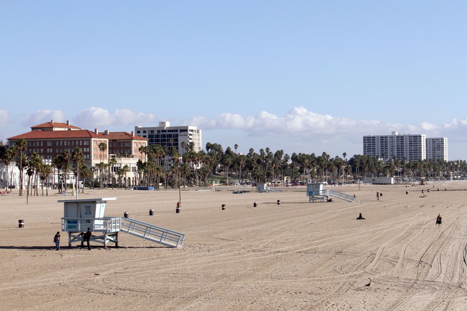 Canon EOS 7D sample photo. Venice beach, beach, safeguard photography