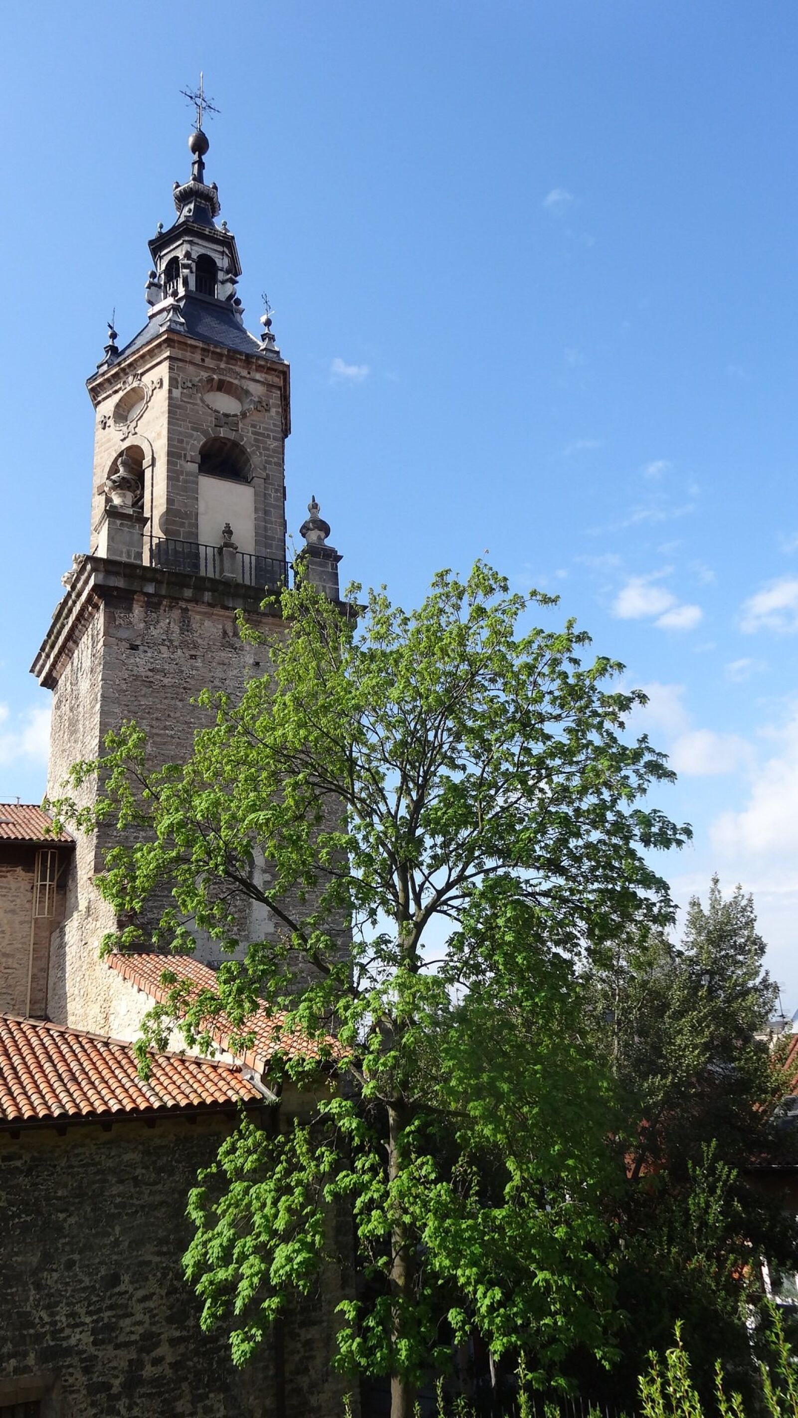 Sony Cyber-shot DSC-HX20V sample photo. Vitoria, gasteiz, tower photography