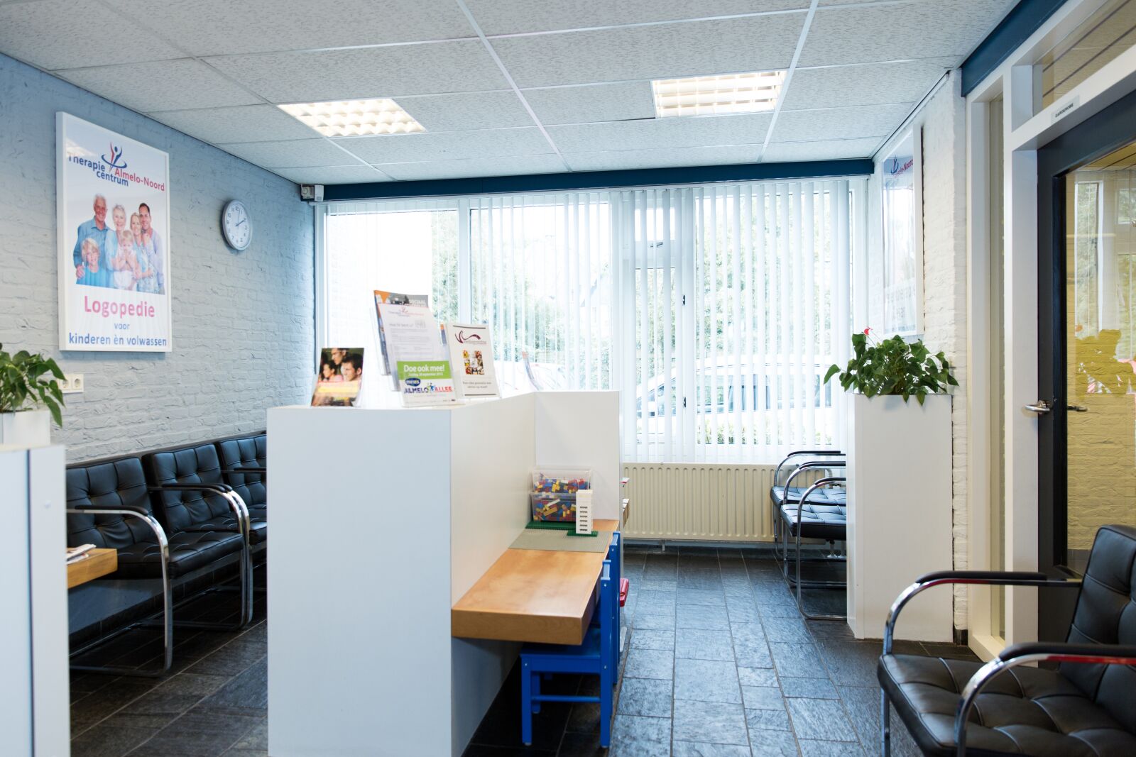 Canon EF 24-70mm F2.8L II USM sample photo. Therapy center, twente, physical photography