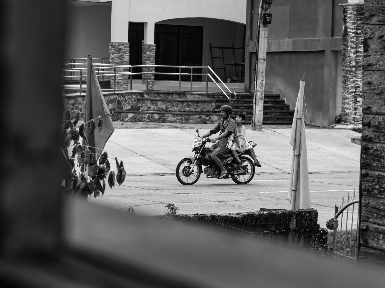 Sony ZV-E10 sample photo. Father and son photography