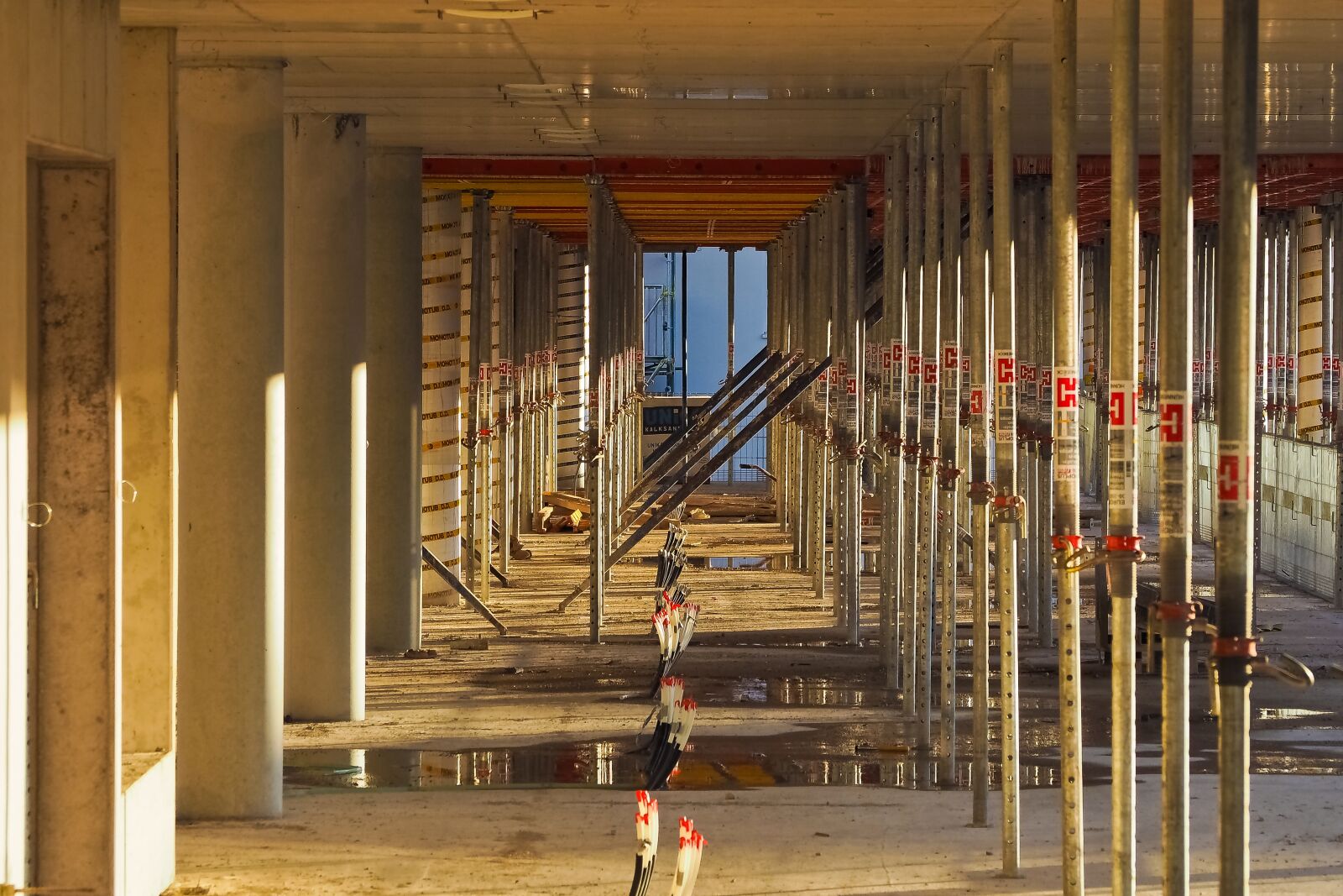 Olympus OM-D E-M10 sample photo. Construction, site, build photography