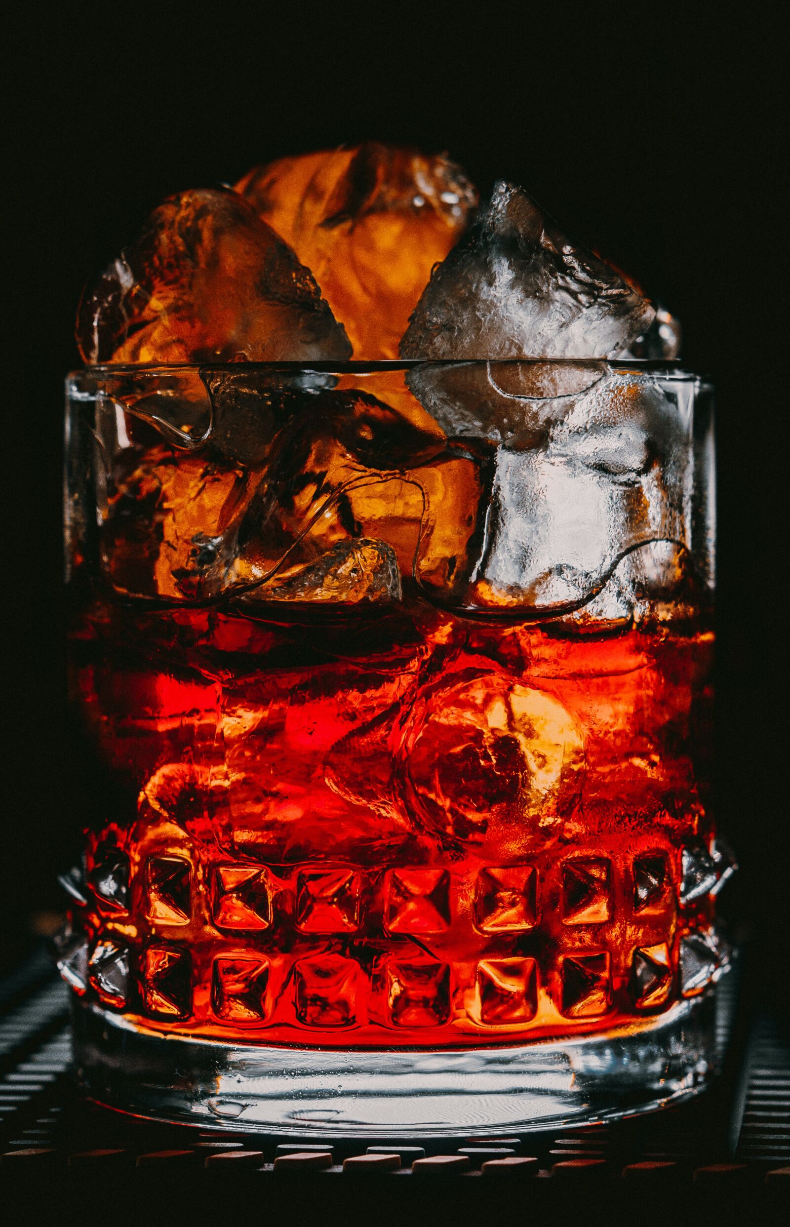 E 50mm F1.8 OSS sample photo. Cocktail, negroni, bar photography