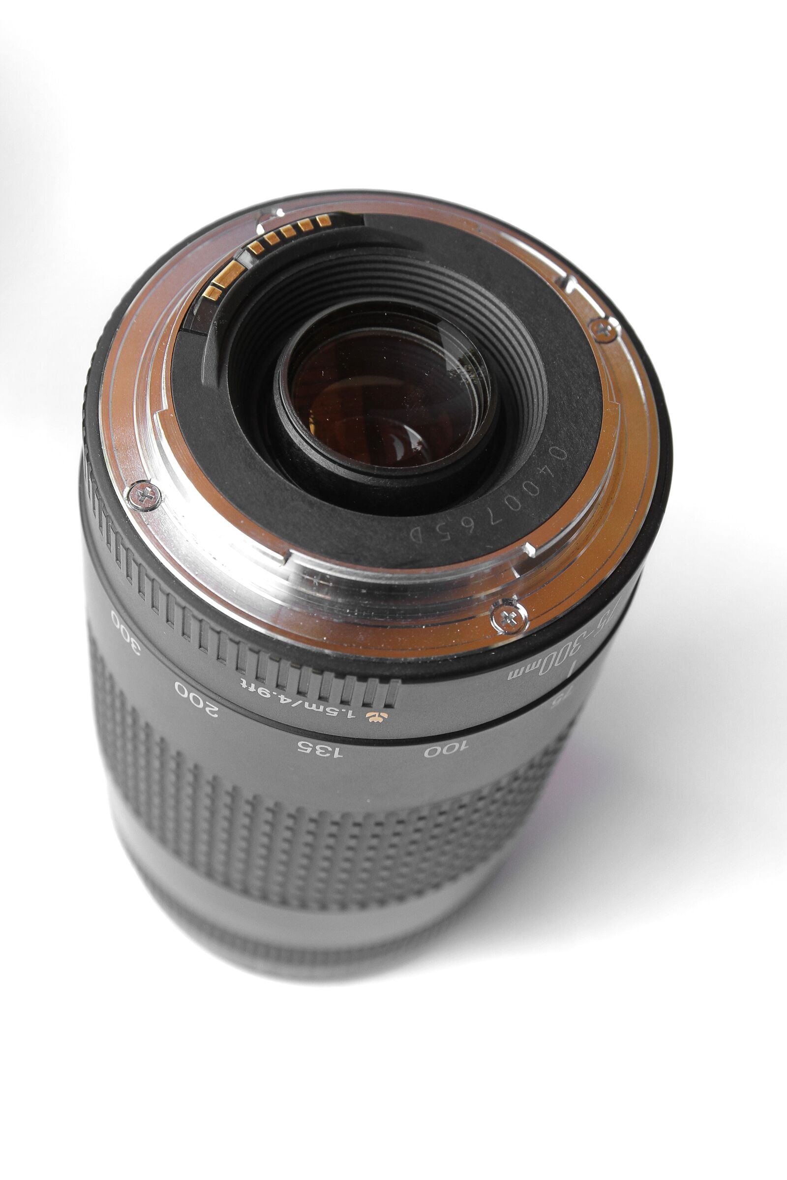 Canon EOS 7D sample photo. Lens, equipment, close-up, professional photography