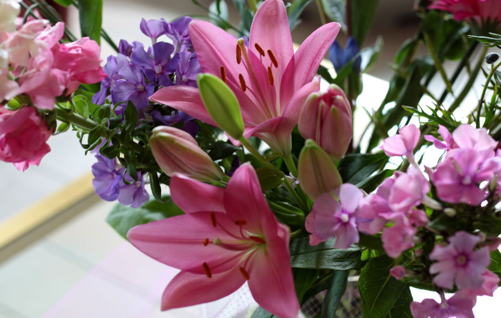 Canon EOS 7D Mark II + Canon EF 50mm F1.8 STM sample photo. Lily, stamens, bouquet photography