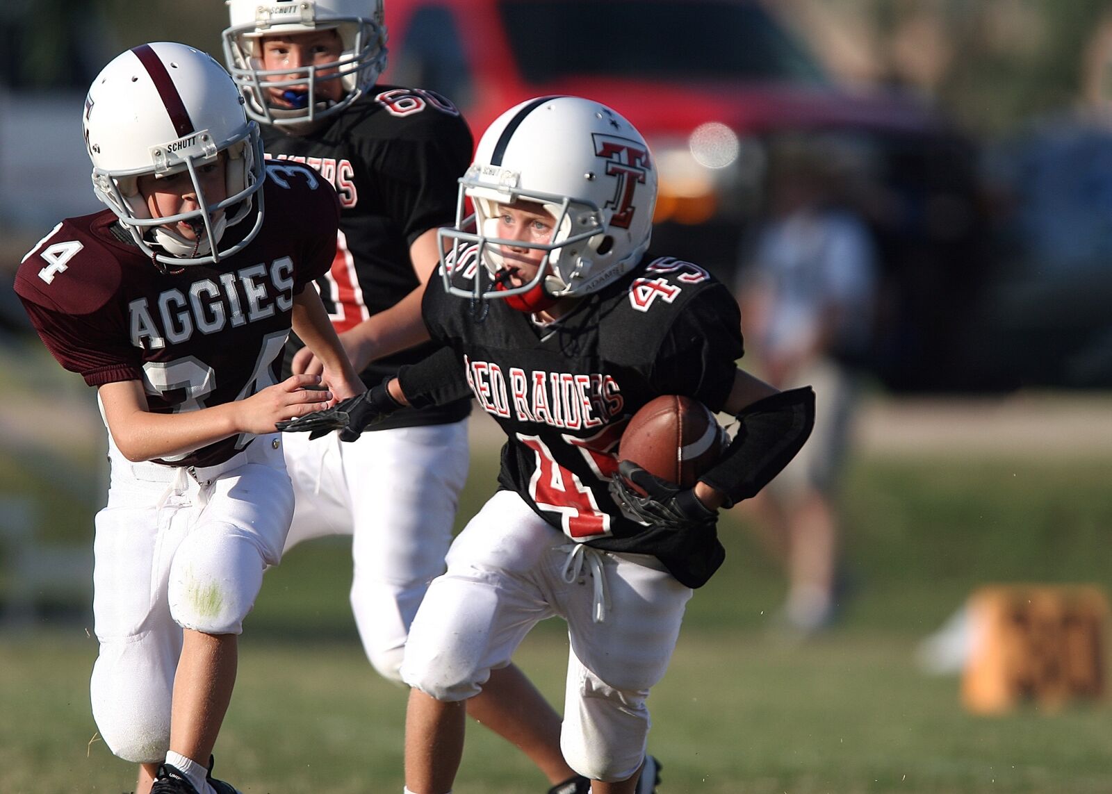 Canon EOS 20D sample photo. Football, american, players photography