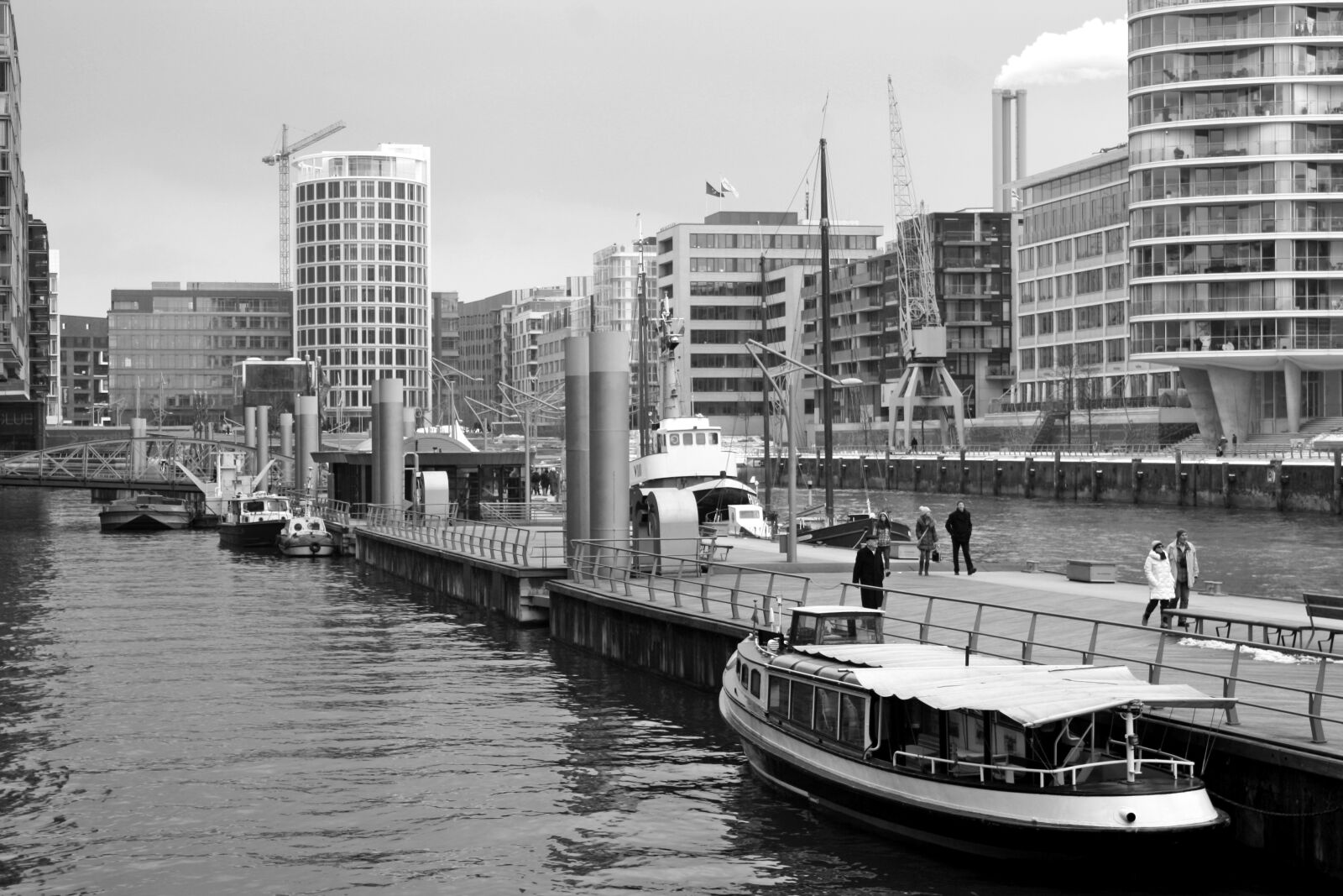 Canon EOS 1000D (EOS Digital Rebel XS / EOS Kiss F) sample photo. Waters, river, city photography