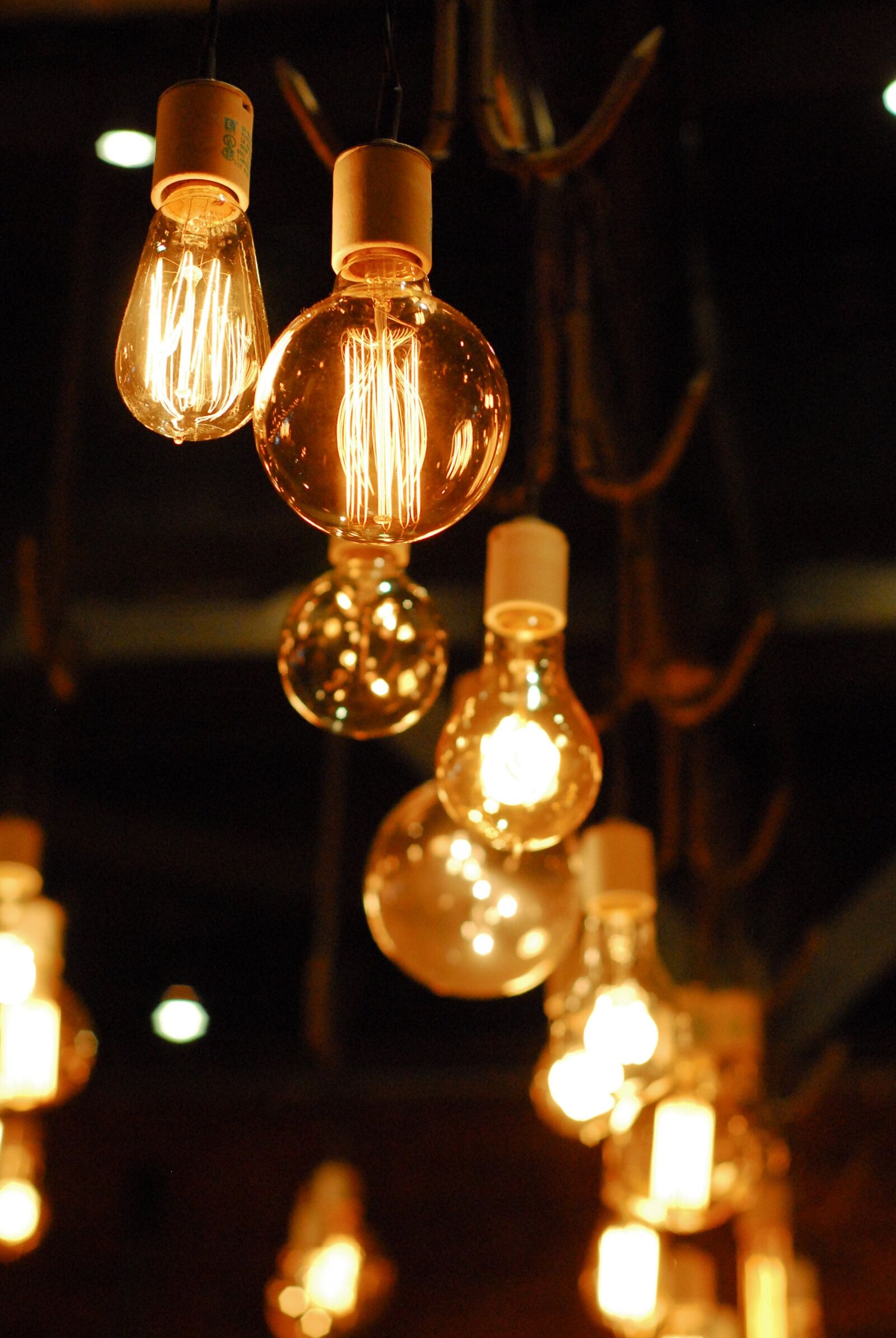 Nikon D200 sample photo. Lightbulb, lighting, night photography