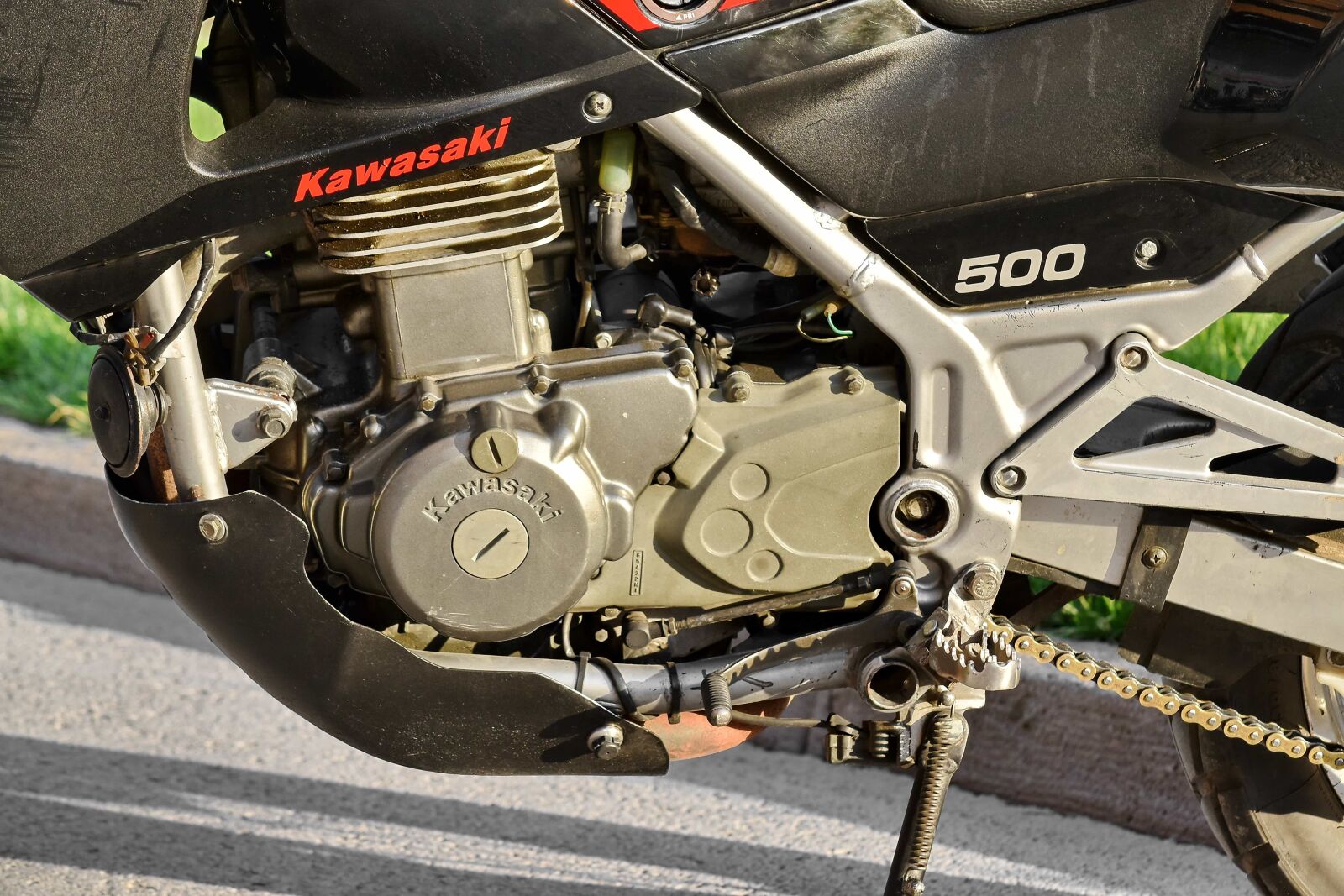 Nikon D5500 sample photo. Chain, diesel, engine, filter photography