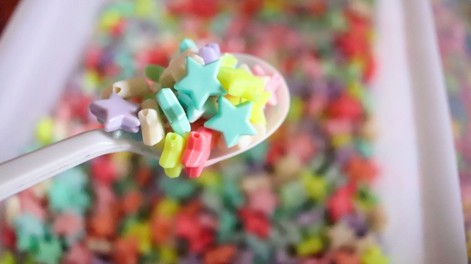 Canon EF-S 24mm F2.8 STM sample photo. Beads, marble, jelly beads photography