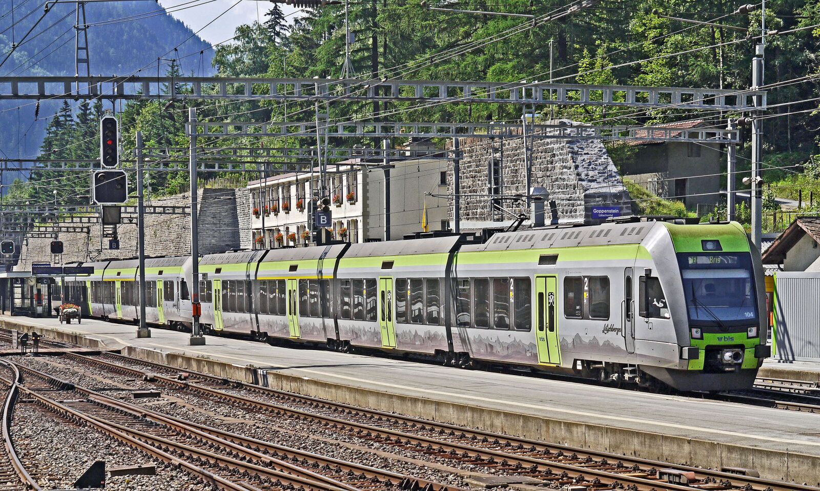 Panasonic Lumix DMC-G1 sample photo. Switzerland, l tschberg, railway photography