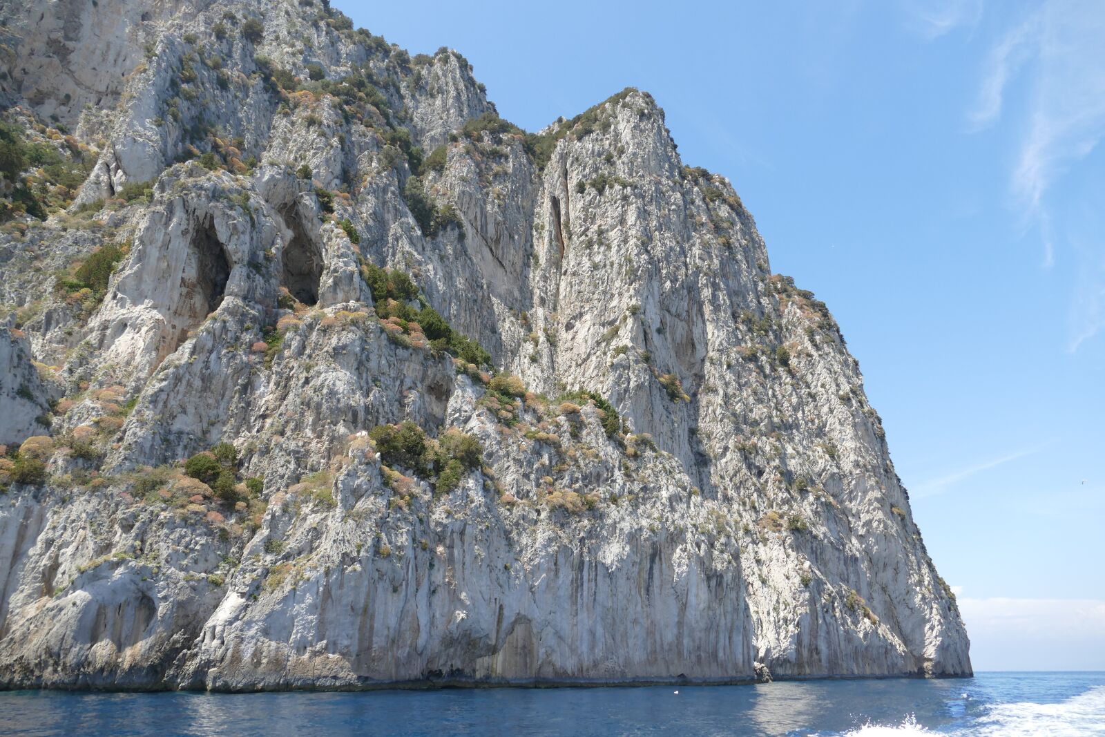 Panasonic Lumix DMC-FZ1000 sample photo. Capri, italy, mediterranean photography