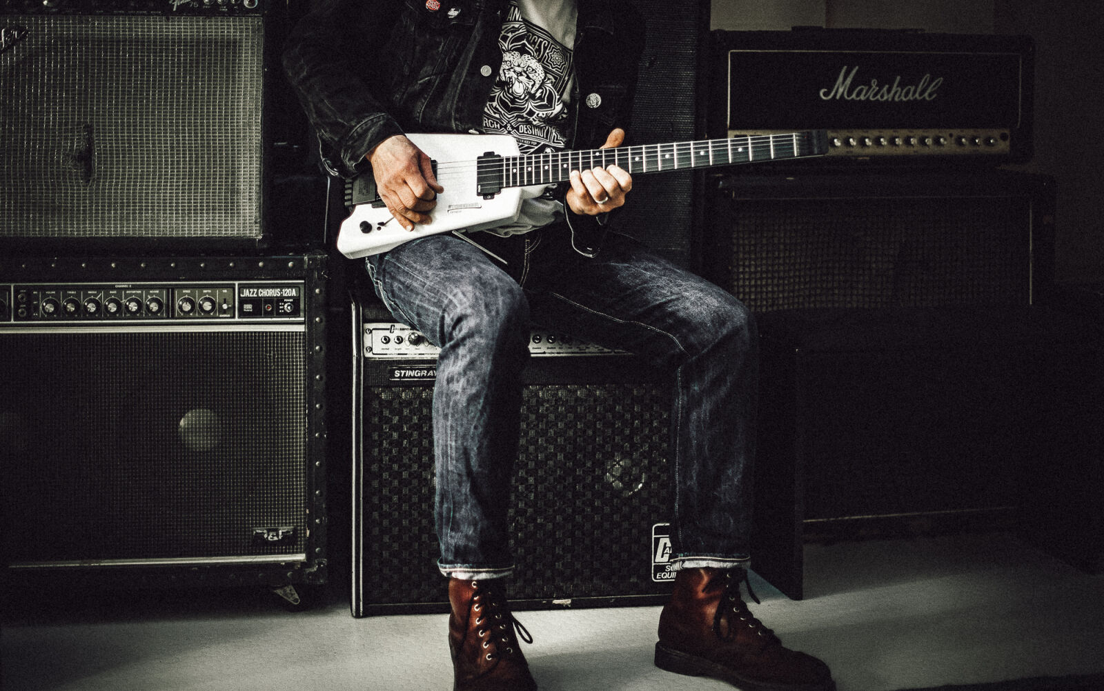 Canon EOS 5D Mark II sample photo. Adult, amplifier, band, bass photography