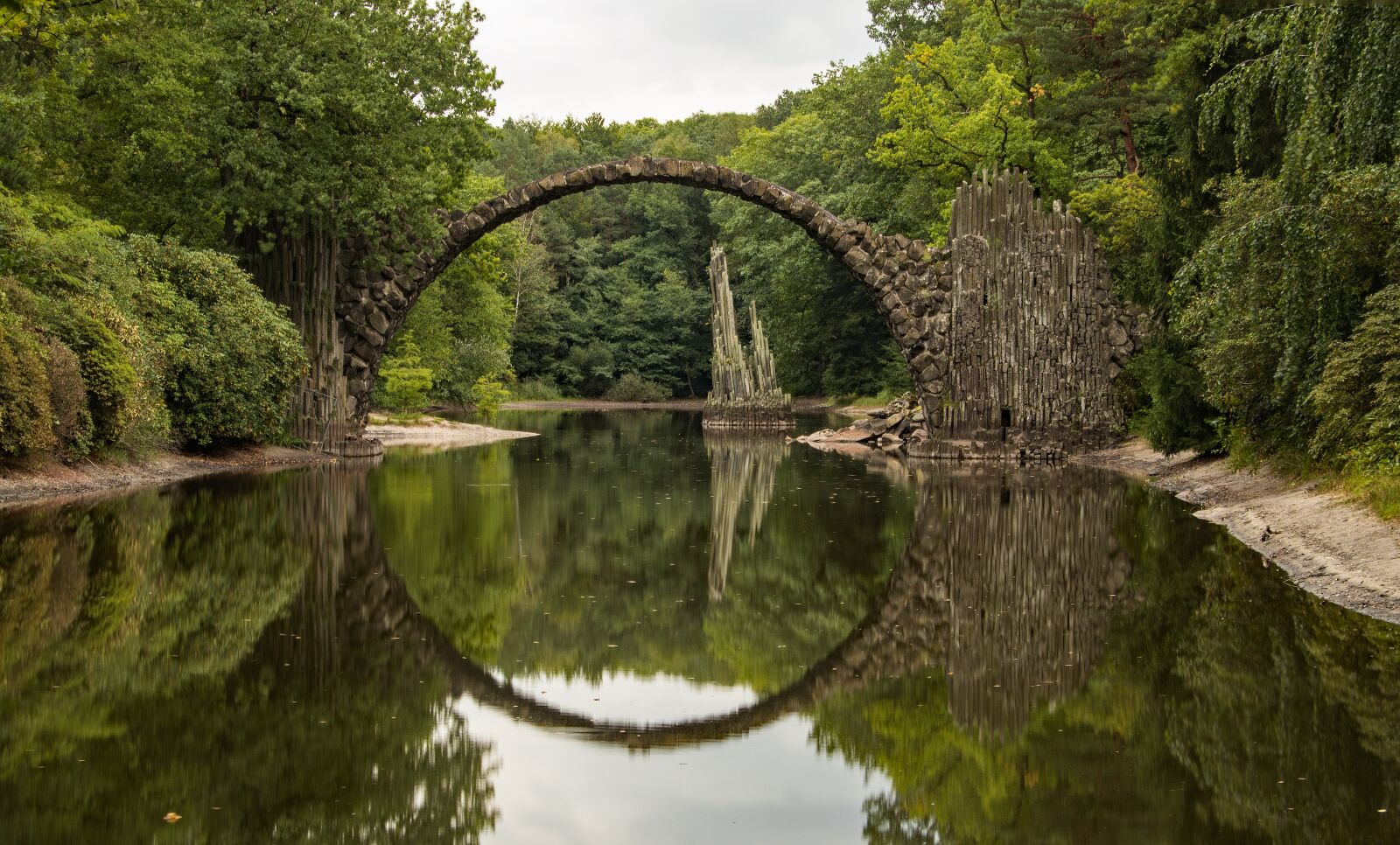 Canon EOS 80D sample photo. Rakozbrücke, lake, park photography