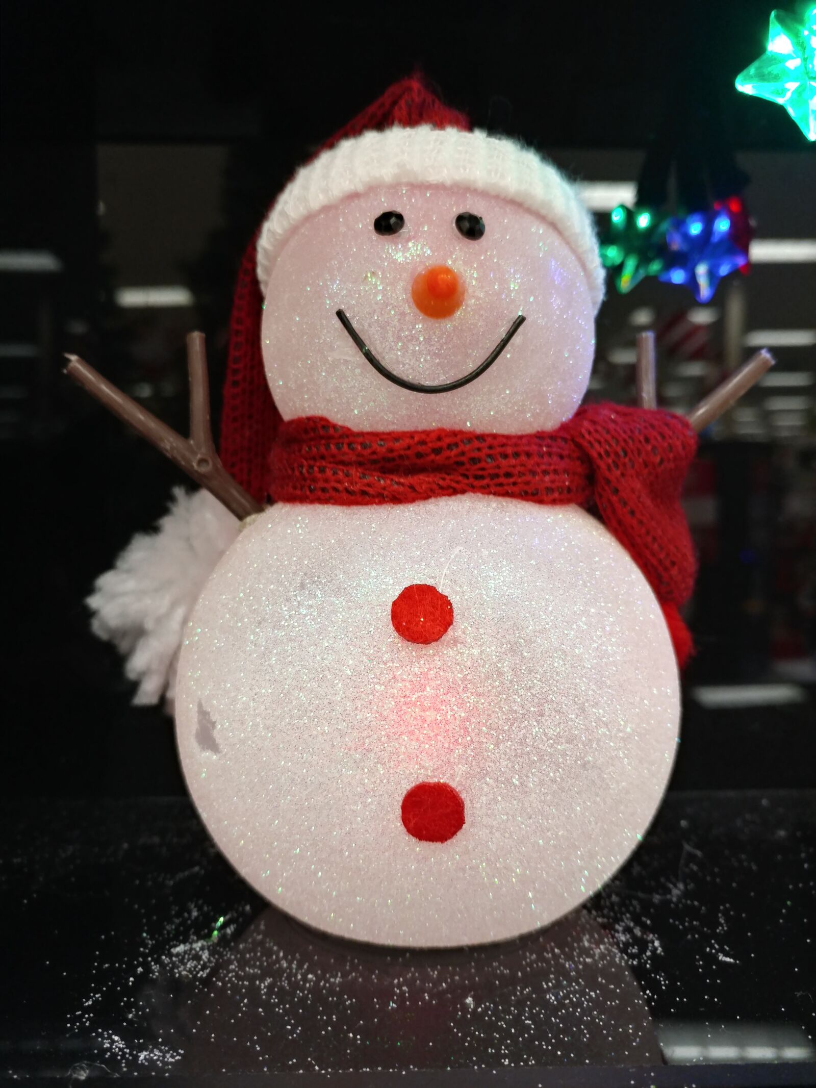 LG V20 sample photo. Christmas, snow man, snow photography