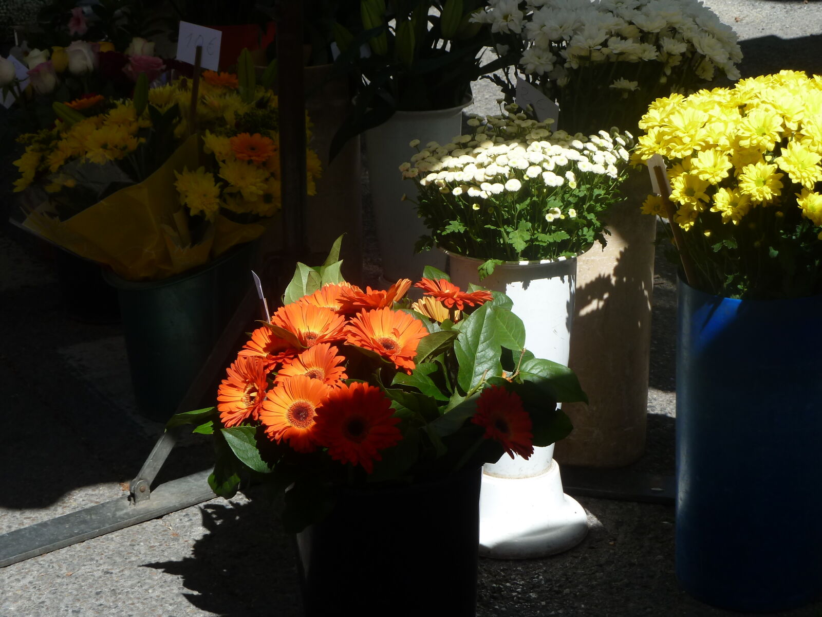 Panasonic Lumix DMC-ZS7 (Lumix DMC-TZ10) sample photo. French, market photography
