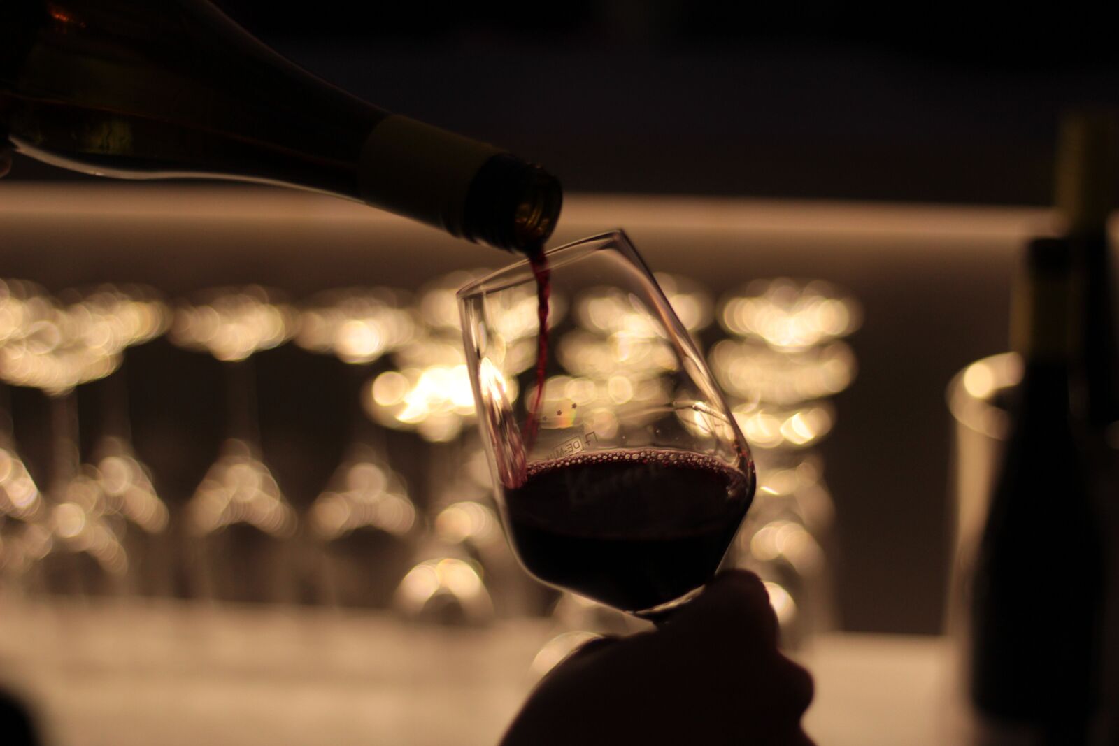 Canon EF 50mm F1.8 STM sample photo. Wine, atmosphere, shadow photography