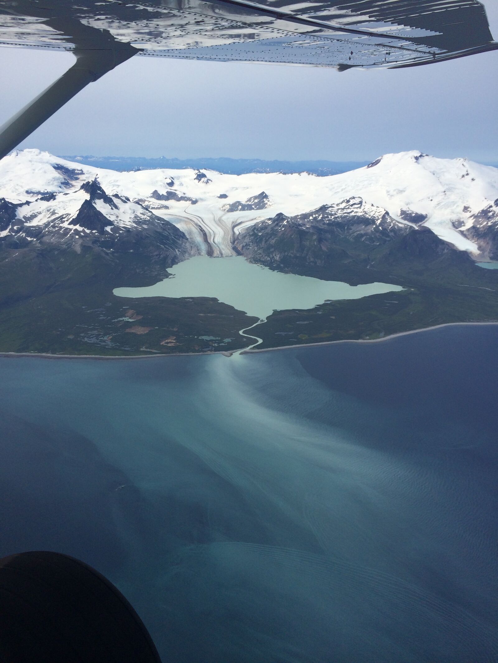 iPhone 5s back camera 4.12mm f/2.2 sample photo. Alaska, flight, scenic photography