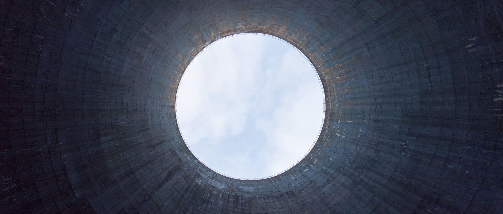 Nikon D90 sample photo. Inside blue cooling coolling photography