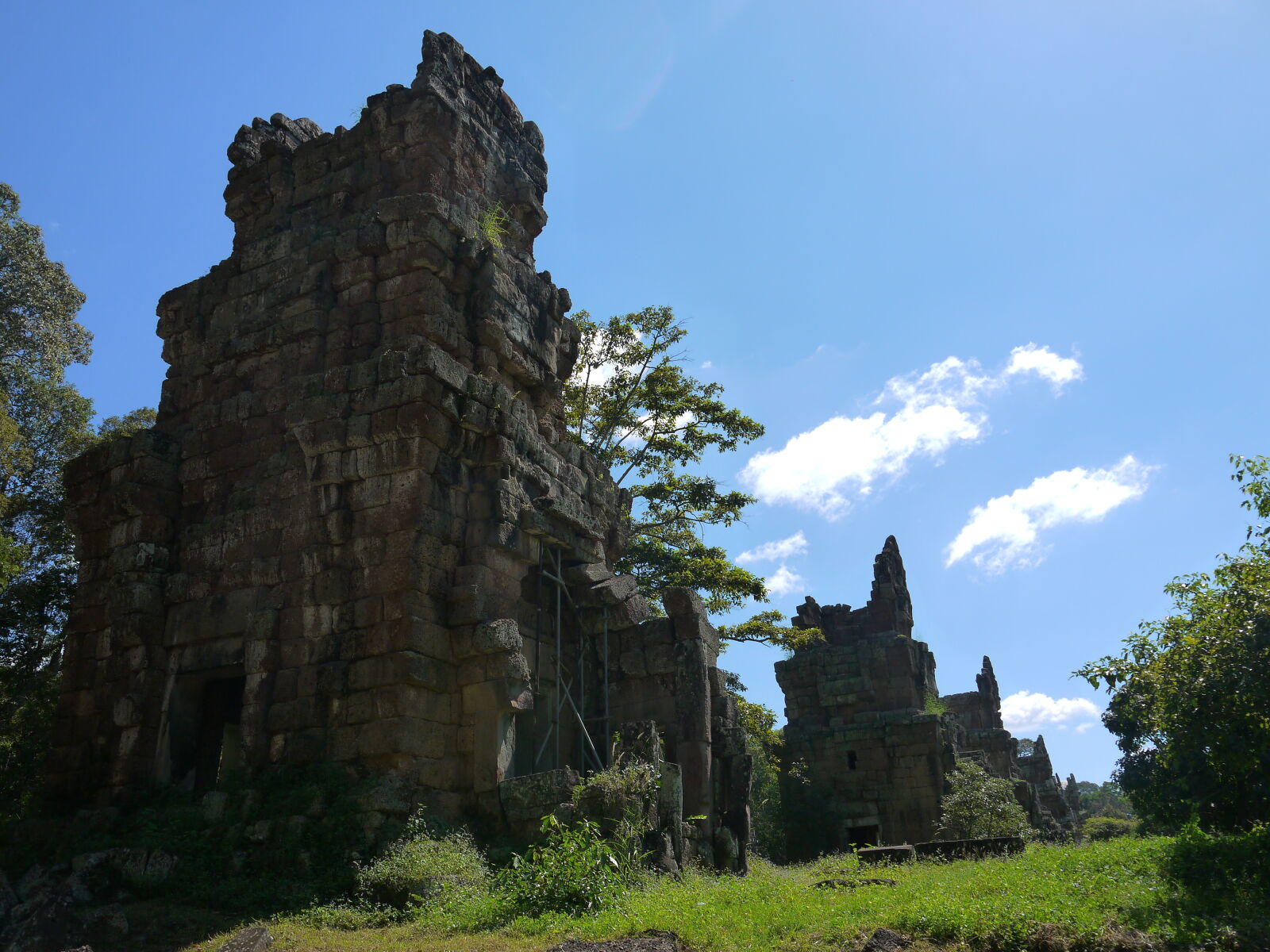 Panasonic Lumix DMC-GF3 sample photo. Angkor, blue, sky, temple photography