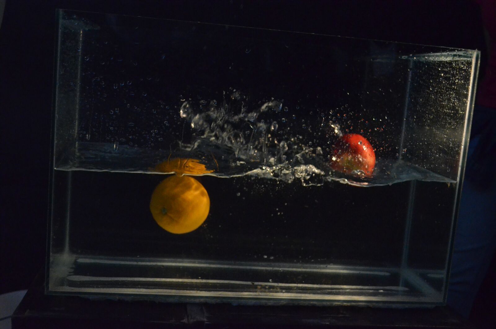 Nikon D5100 sample photo. Fruit, water, healthy photography