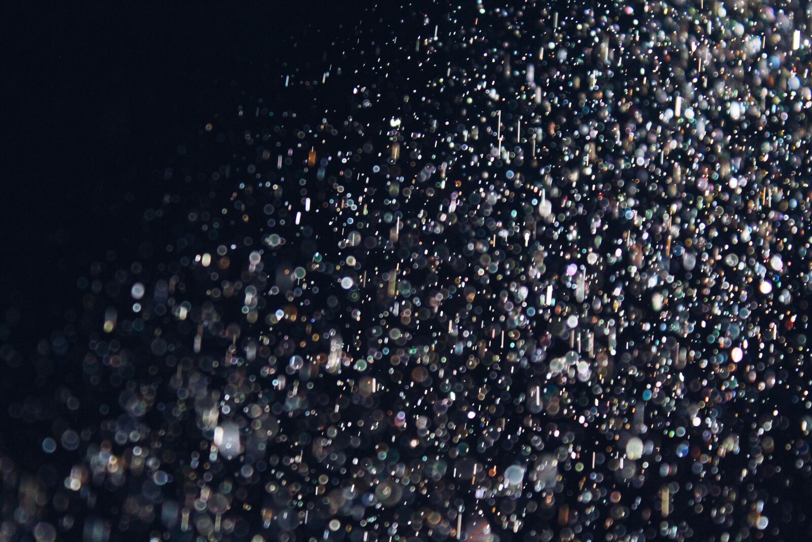 Canon EOS 1100D (EOS Rebel T3 / EOS Kiss X50) sample photo. Shine, flour dust, flour photography