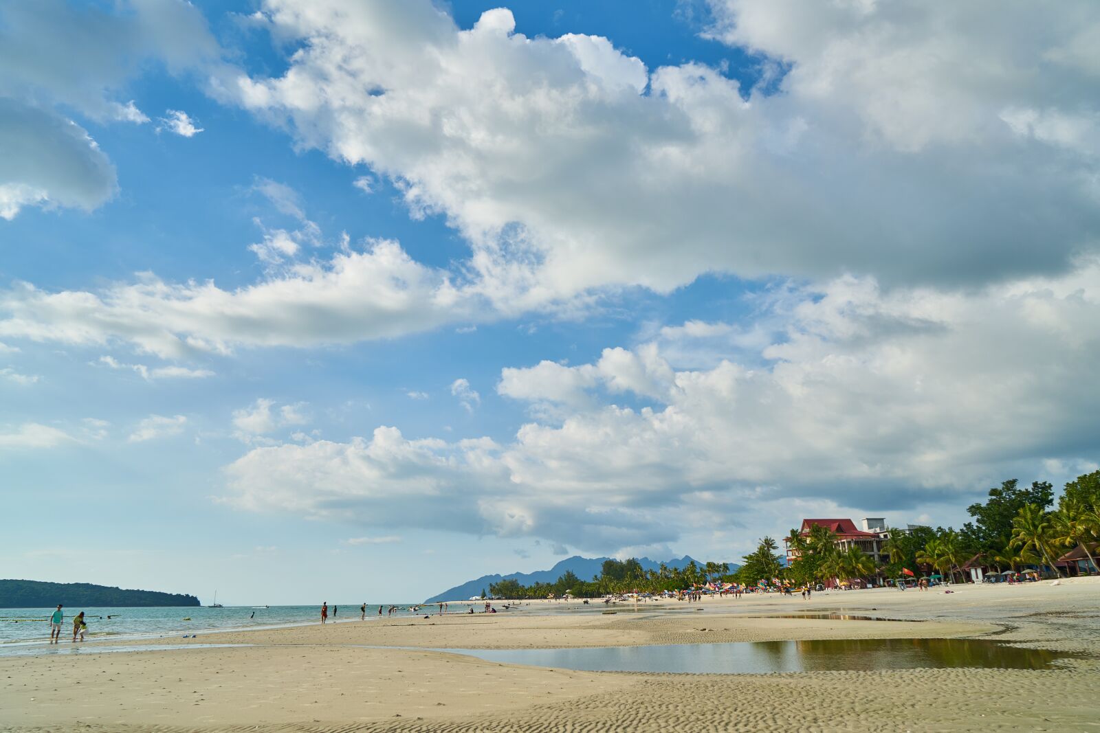 Sony a7R II sample photo. Landscape, beach, sand photography