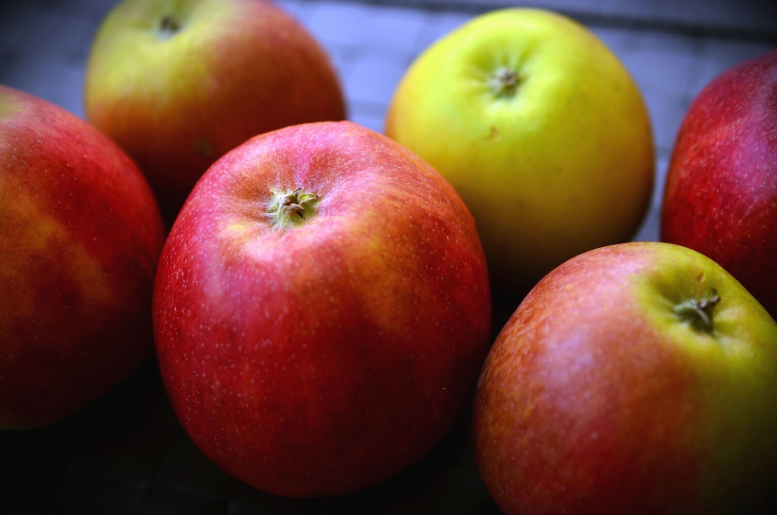 Nikon D5100 sample photo. Red apple, fruit, food photography