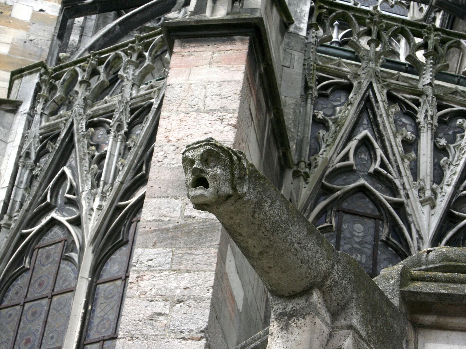 Canon EOS 350D (EOS Digital Rebel XT / EOS Kiss Digital N) sample photo. Gargoyle, sculpture, heritage photography