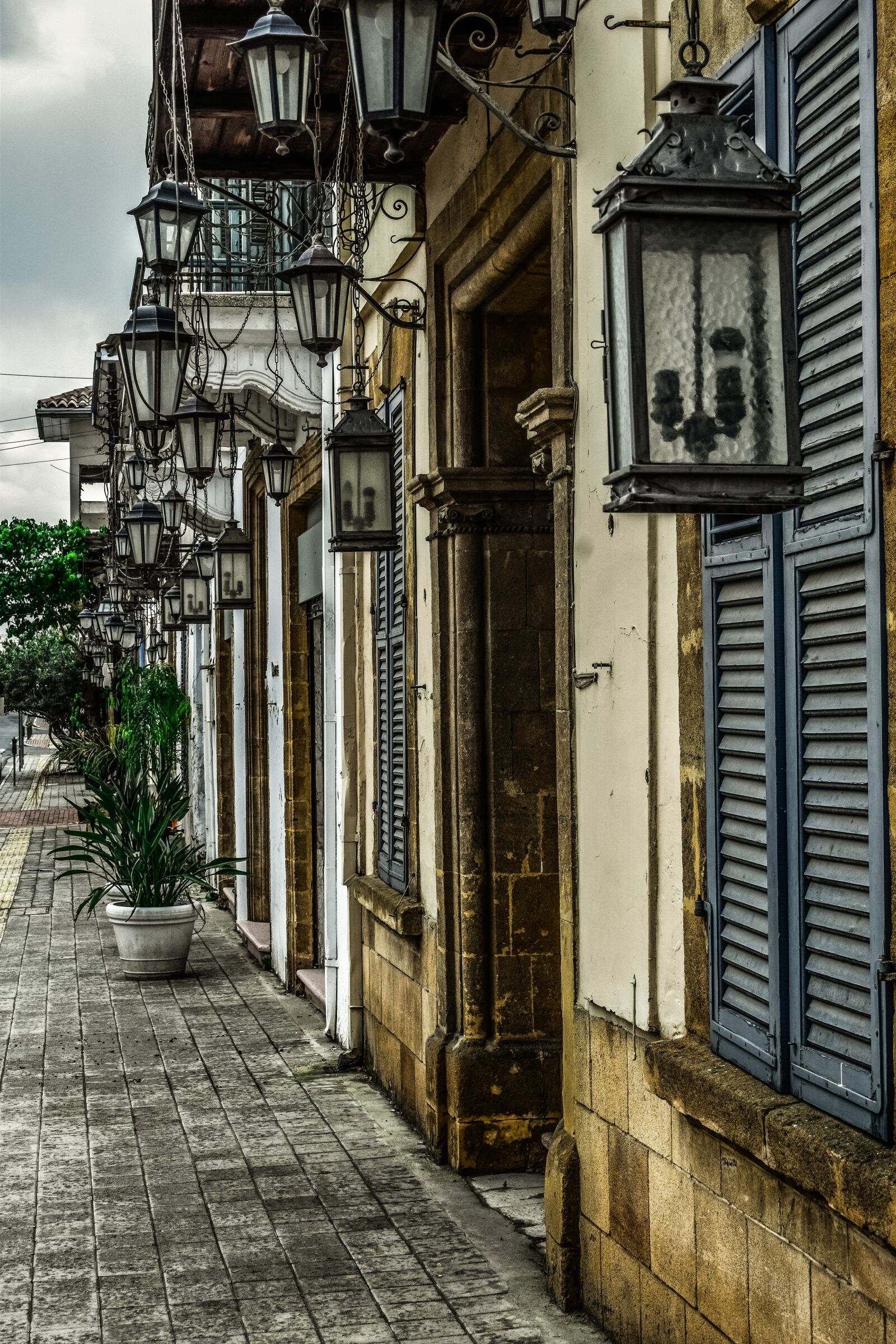 Nikon D3300 sample photo. Lantern, lamp, architecture photography