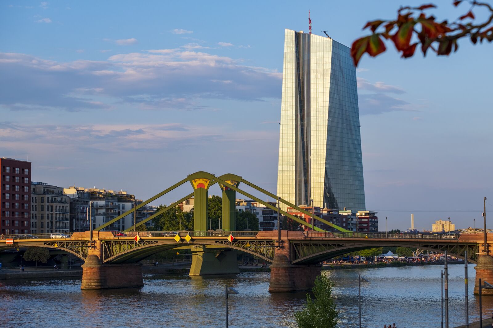 Fujifilm X-T2 sample photo. Skyline, skyscraper, city photography