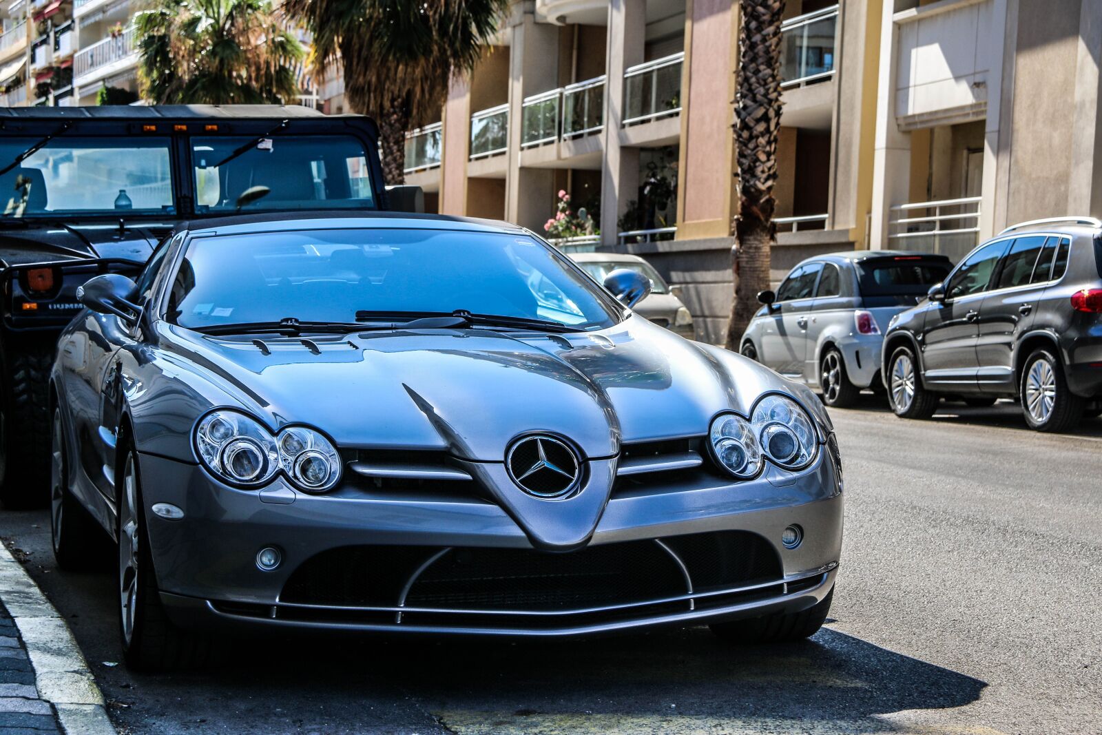 Canon EF-S 18-200mm F3.5-5.6 IS sample photo. Mercedes benz slr, car photography