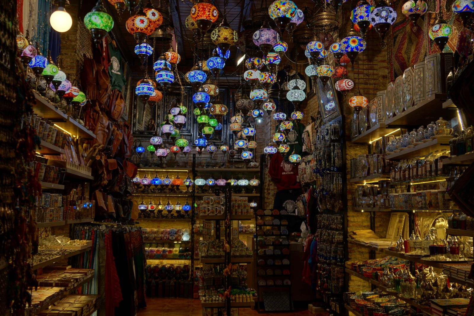 Sony a6000 + Sony E 18-55mm F3.5-5.6 OSS sample photo. Lamps, chinese lanterns, lights photography