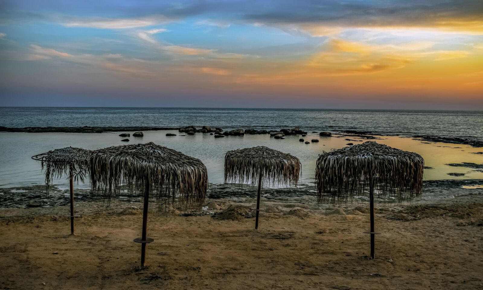 Nikon D3300 sample photo. Beach, empty, umbrellas photography