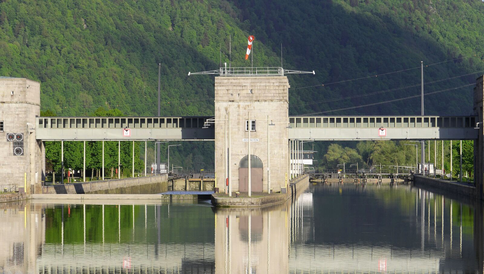 Panasonic Lumix DMC-GH3 sample photo. Danube sluice, gateway, upper photography