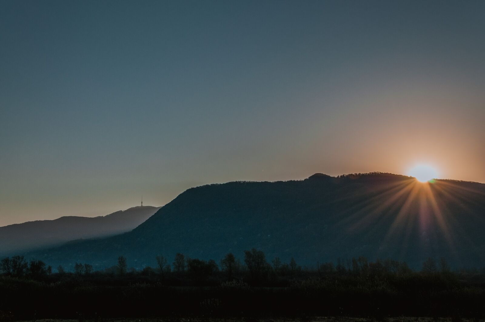 Nikon D90 sample photo. Sunrise, mountain, nature photography