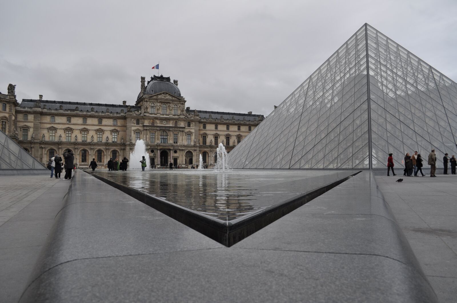 Nikon D5000 sample photo. Paris, louvre, museum photography