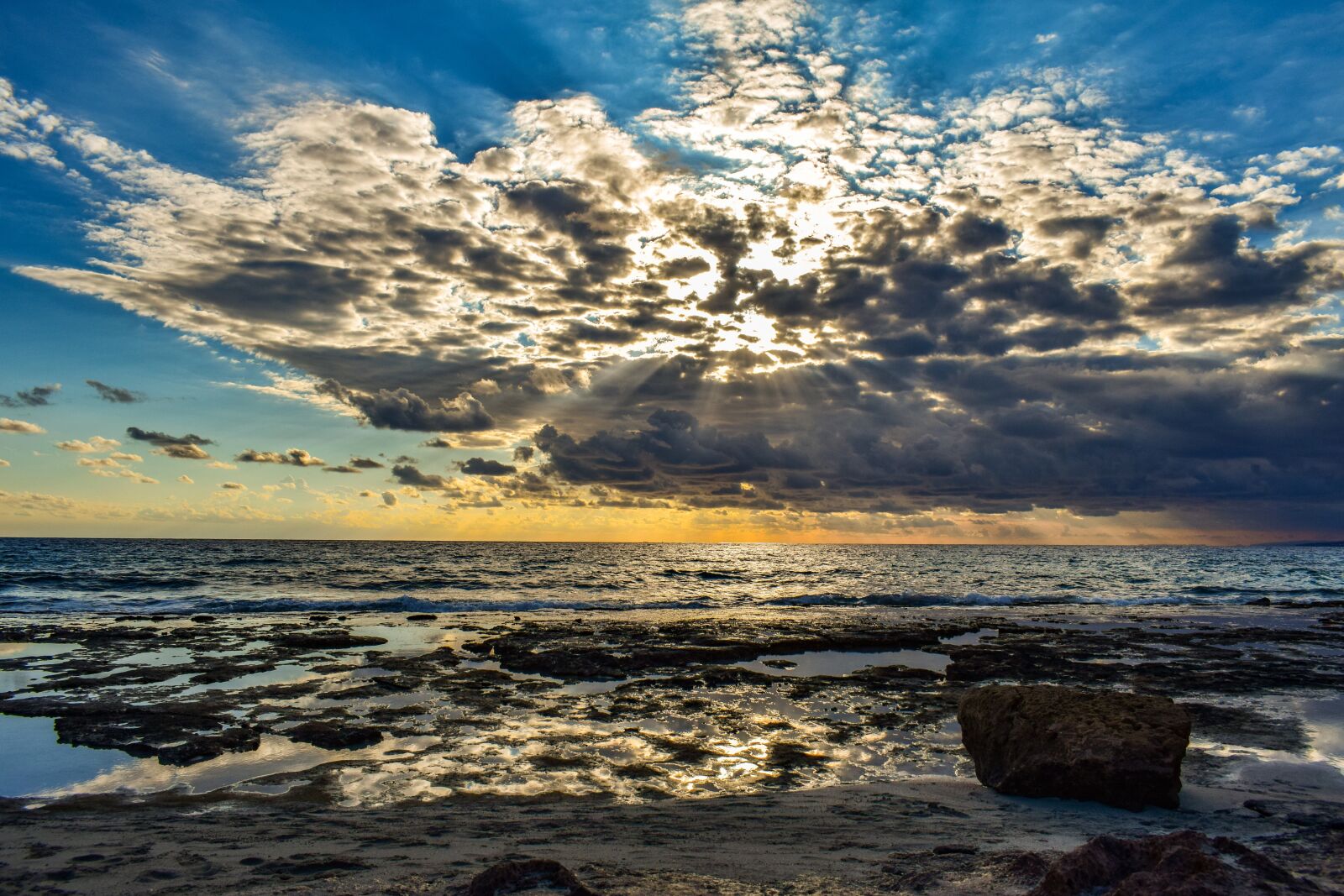 Nikon D3300 sample photo. Sky, clouds, sea photography