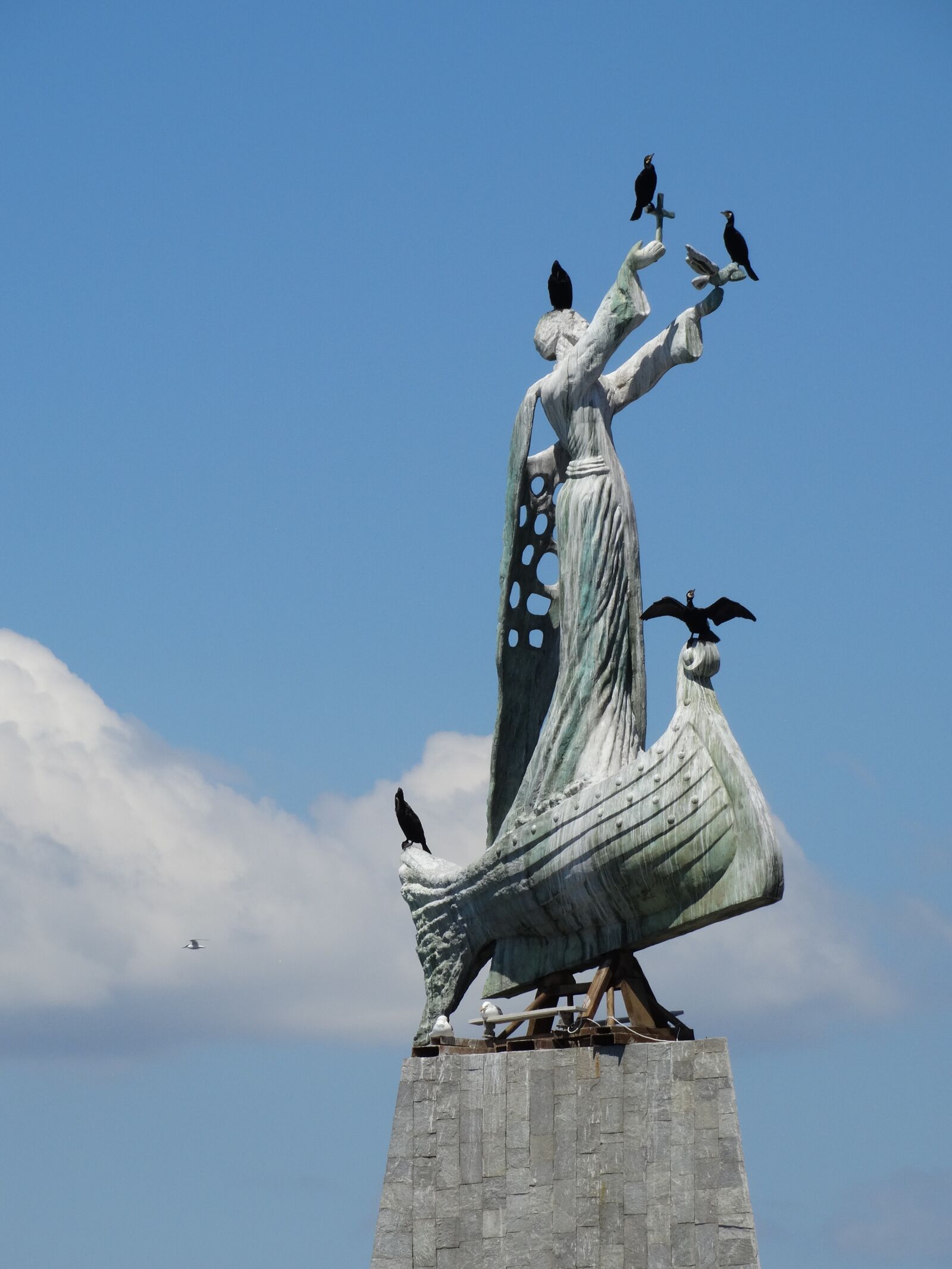 Sony Cyber-shot DSC-HX300 sample photo. Bulgaria, nessabar, statue photography