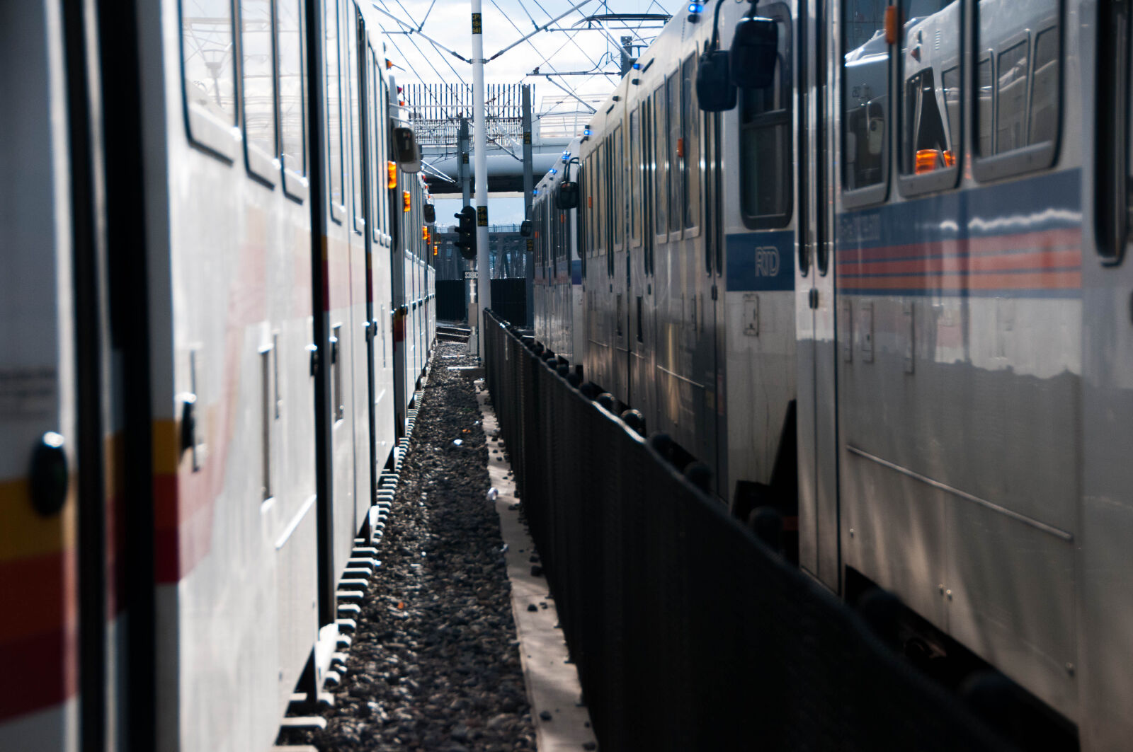 Nikon D300 sample photo. Blur, city, commuter, downtown photography