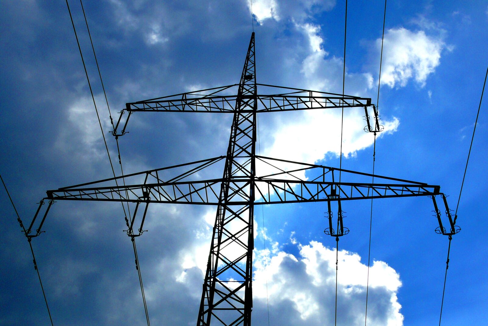 Panasonic DMC-FZ50 sample photo. Electric mast, electricity, electrics photography