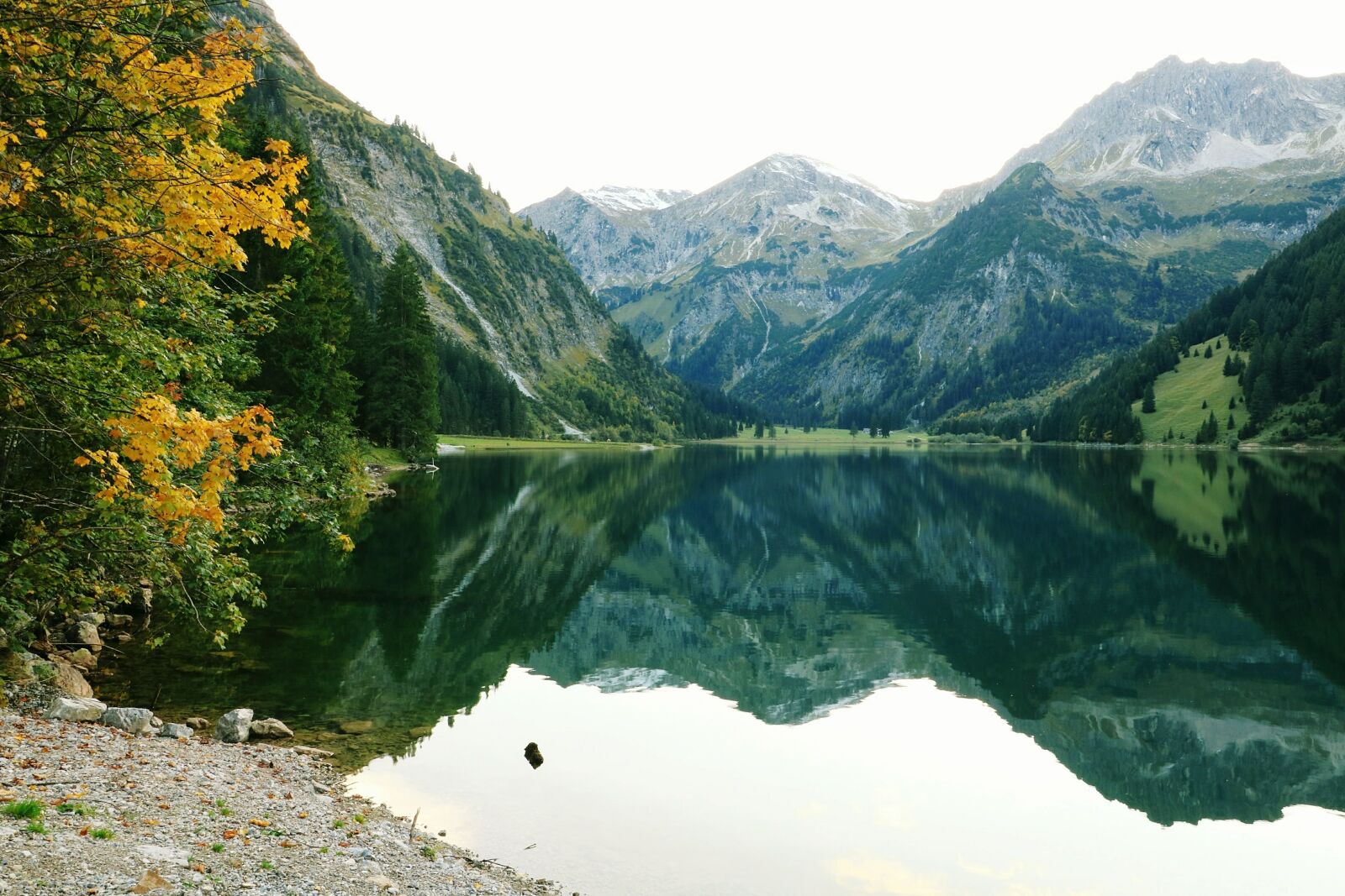 Canon EOS 750D (EOS Rebel T6i / EOS Kiss X8i) sample photo. Nature, mountain, waters photography