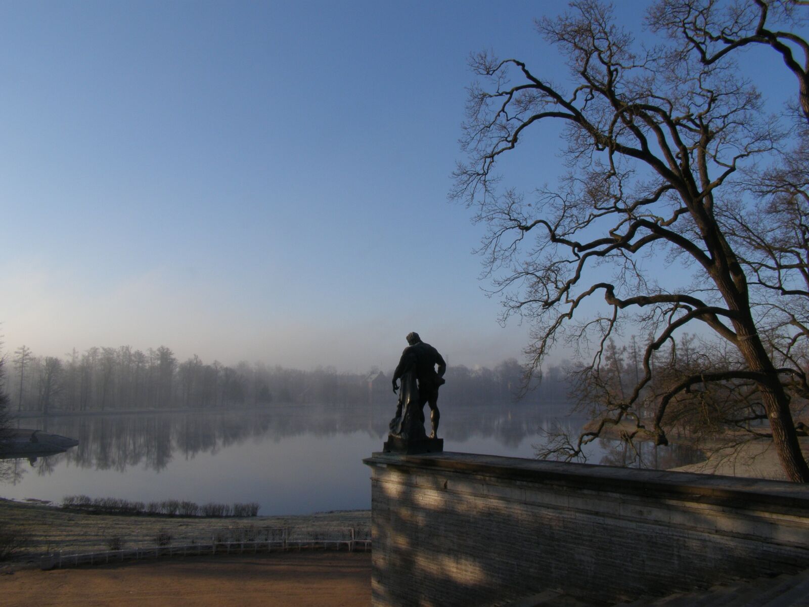 Olympus SP510UZ sample photo. Statue, tree, outdoors photography