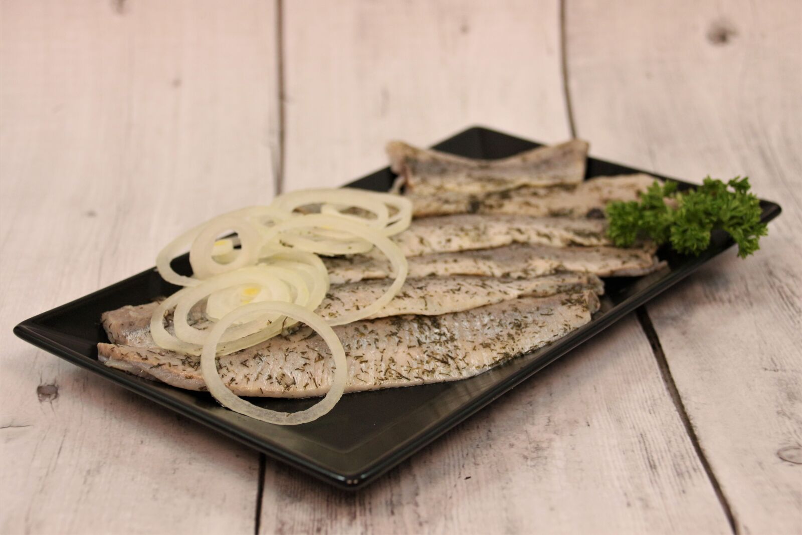 Canon EOS 700D (EOS Rebel T5i / EOS Kiss X7i) sample photo. Fish, maties, fresh photography