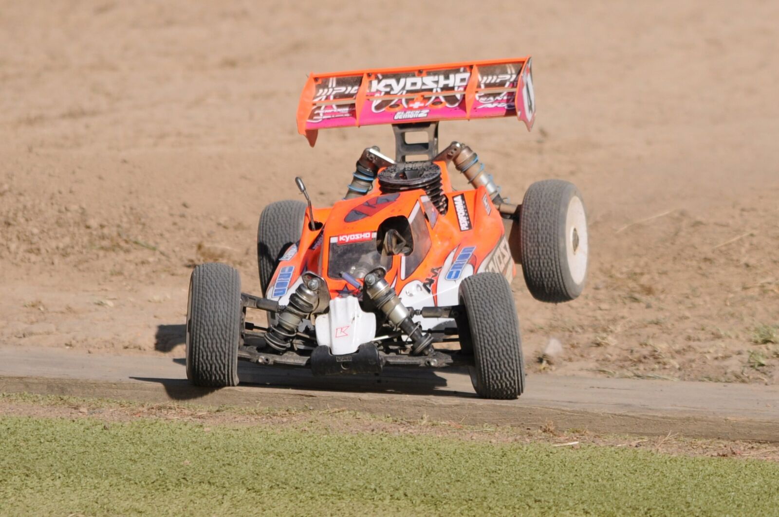 Nikon D5000 sample photo. Rc 1 8, off road, buggy photography