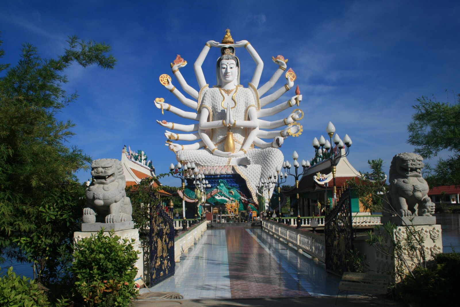 Canon EOS 400D (EOS Digital Rebel XTi / EOS Kiss Digital X) sample photo. Statue, thailand, buddhism photography