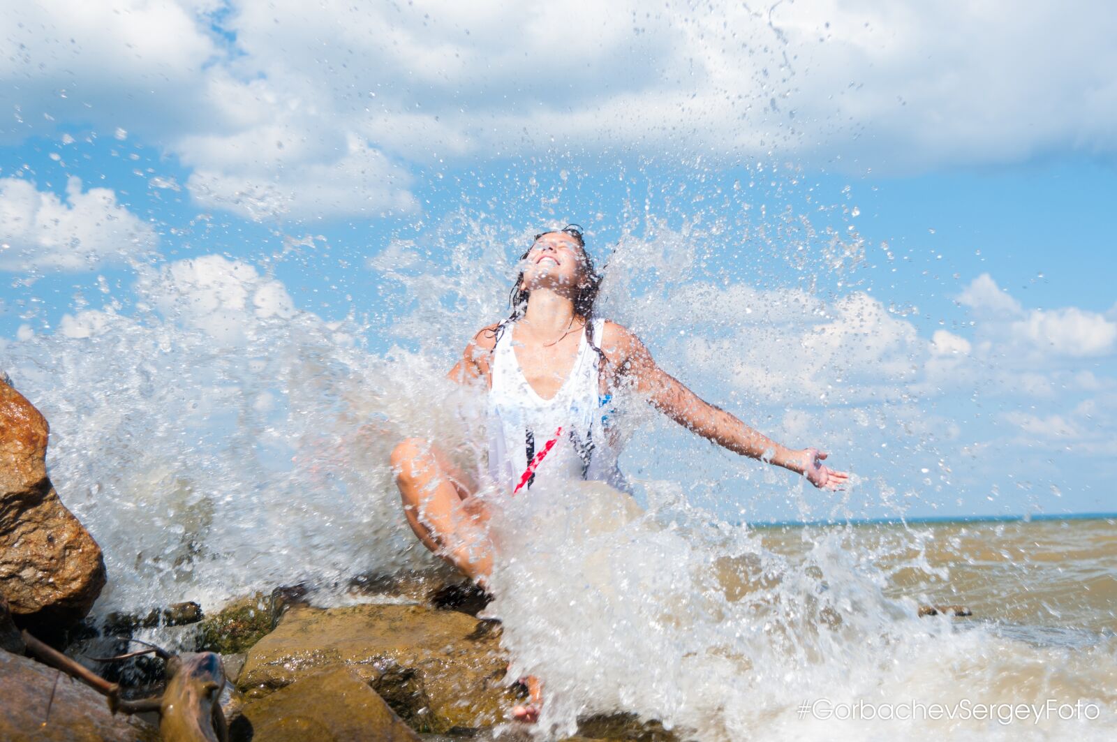 Nikon D300S sample photo. Woman, water, sea photography