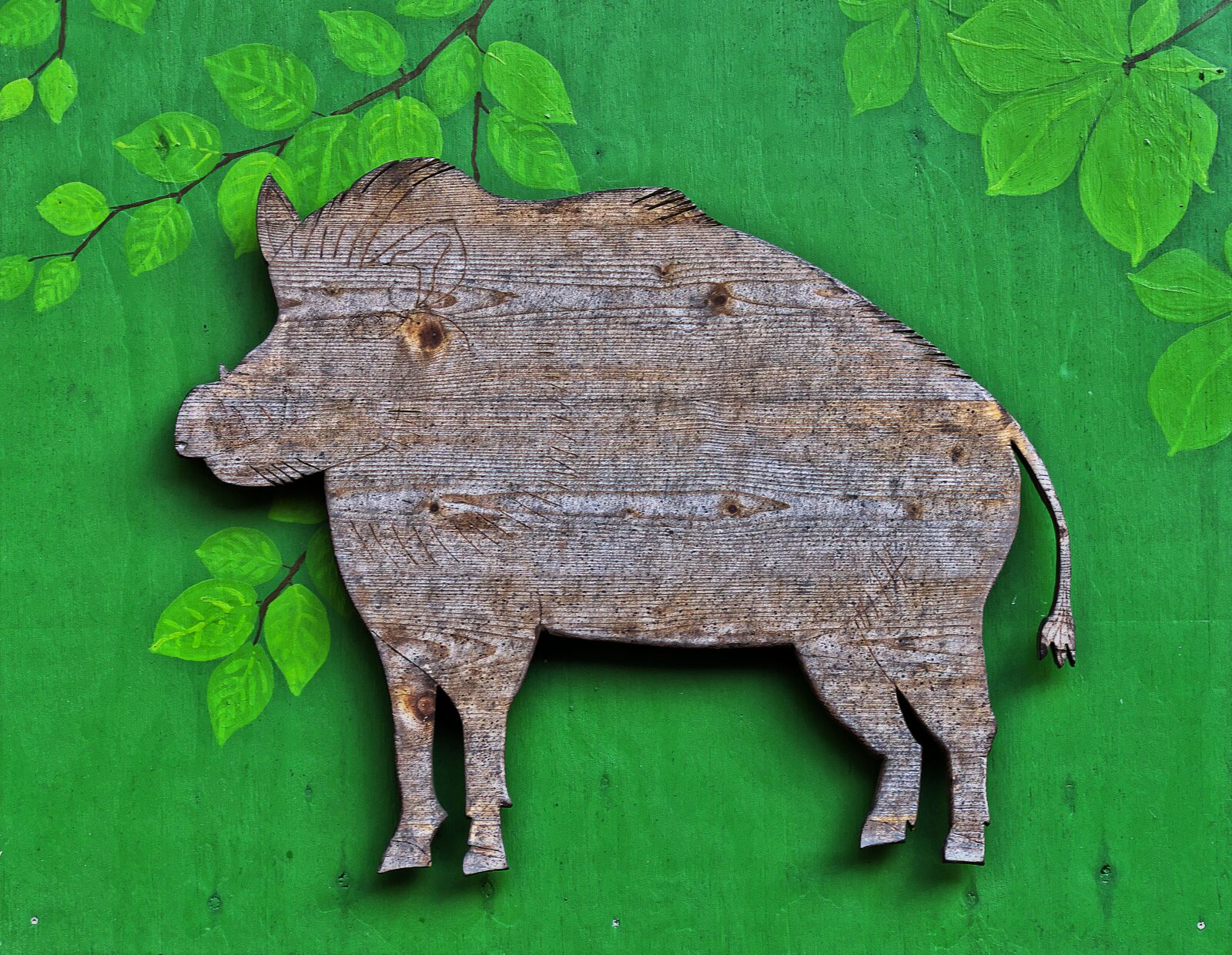 Panasonic Lumix DMC-FZ1000 sample photo. Boar, holzfigur, figure photography