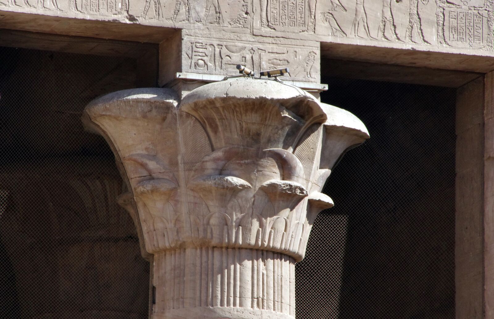 Pentax K-5 sample photo. Egypt, medinet-habu, column photography