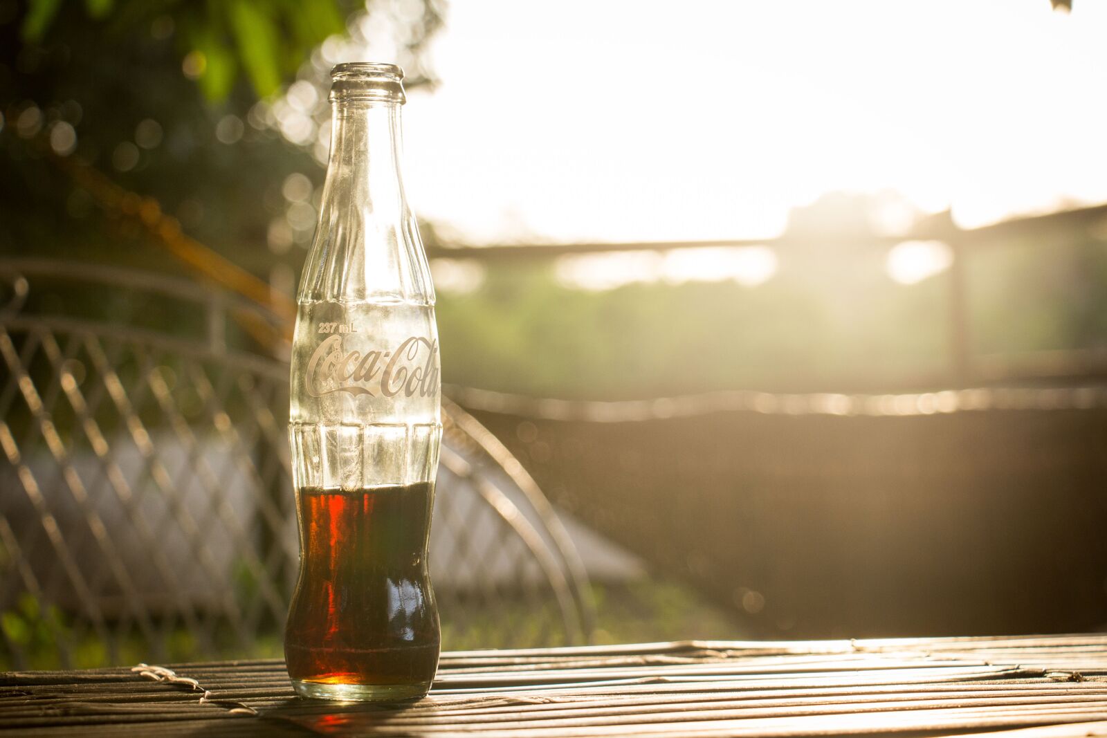 Canon EOS 700D (EOS Rebel T5i / EOS Kiss X7i) sample photo. Bottle, coca cola, drink photography