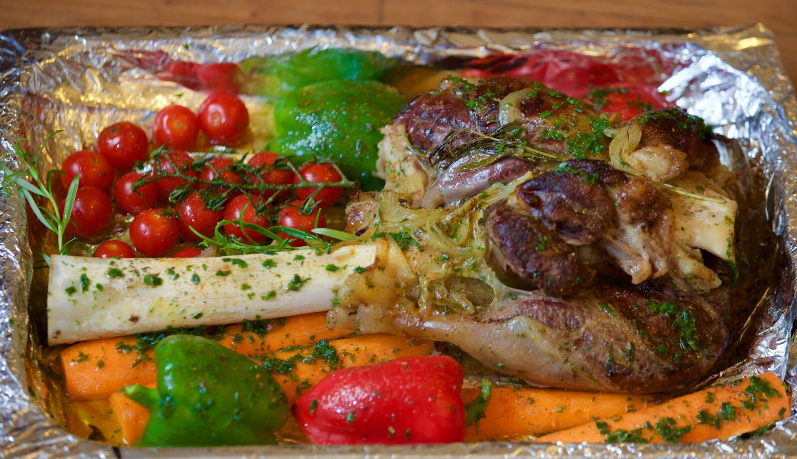 Canon EOS 5D Mark III sample photo. Leg of lamb, tjena-kitchen photography